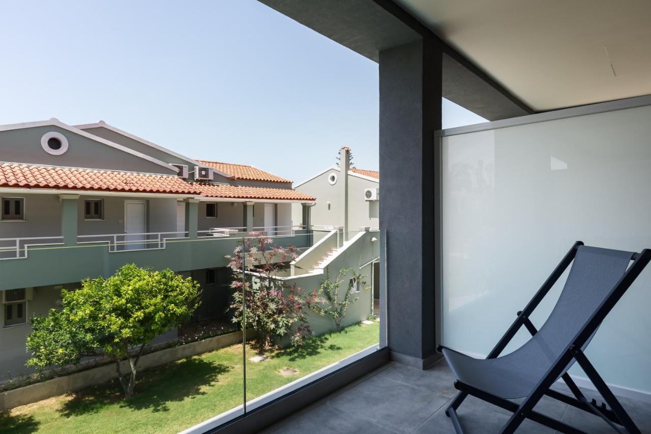 Acharavi Beach Hotel Exterior foto