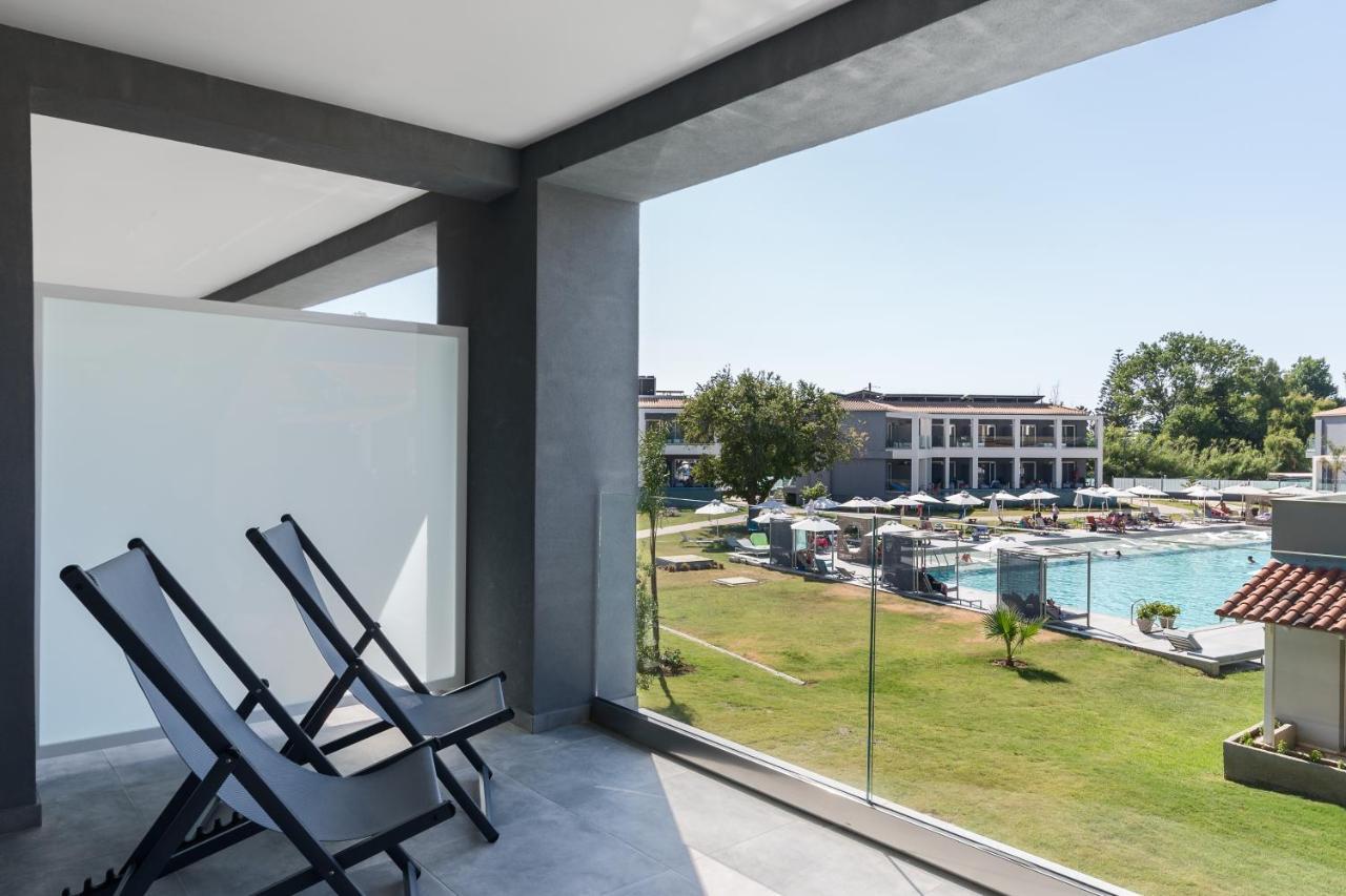 Acharavi Beach Hotel Exterior foto