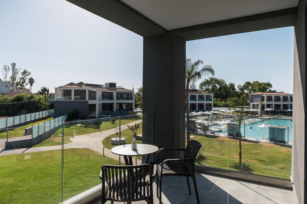 Acharavi Beach Hotel Exterior foto